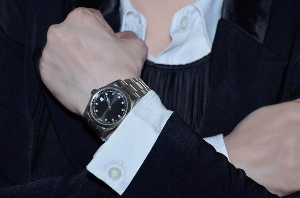 Elegancja i technologia w jednym: przegląd zegarków Emporio Armani